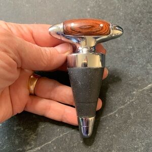LAGUIOLE | Wood Handled Wine Bottle Stopper